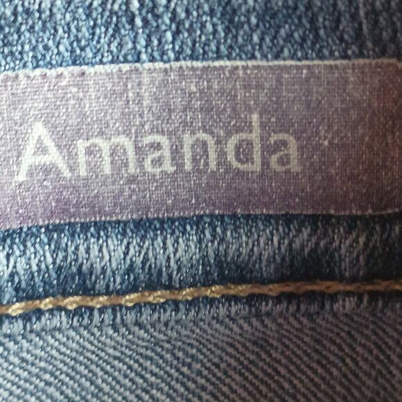 Gloria Vanderbilt Woman 8 Medium Wash "Amanda" Stretch Straight Leg Denim Jeans - Picture 5 of 5